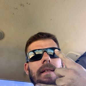 Meet your Posher, Chris